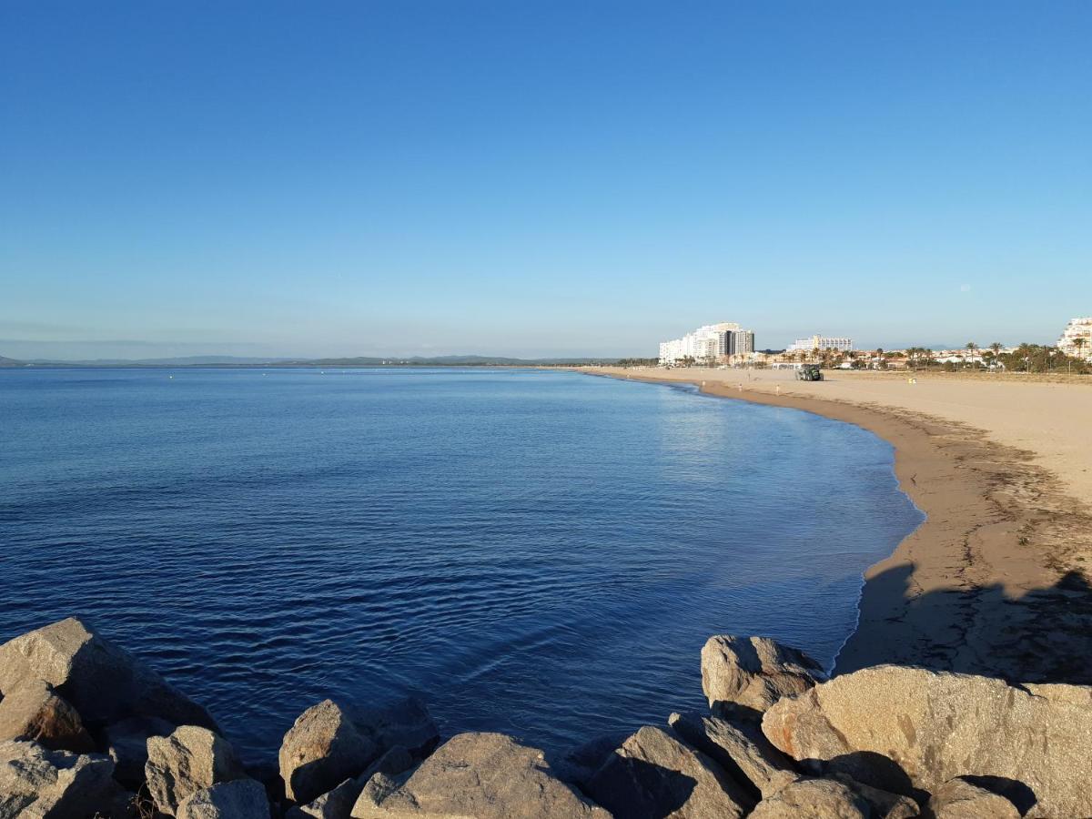 Aptos. Comte D'Empuries Empuriabrava Bagian luar foto